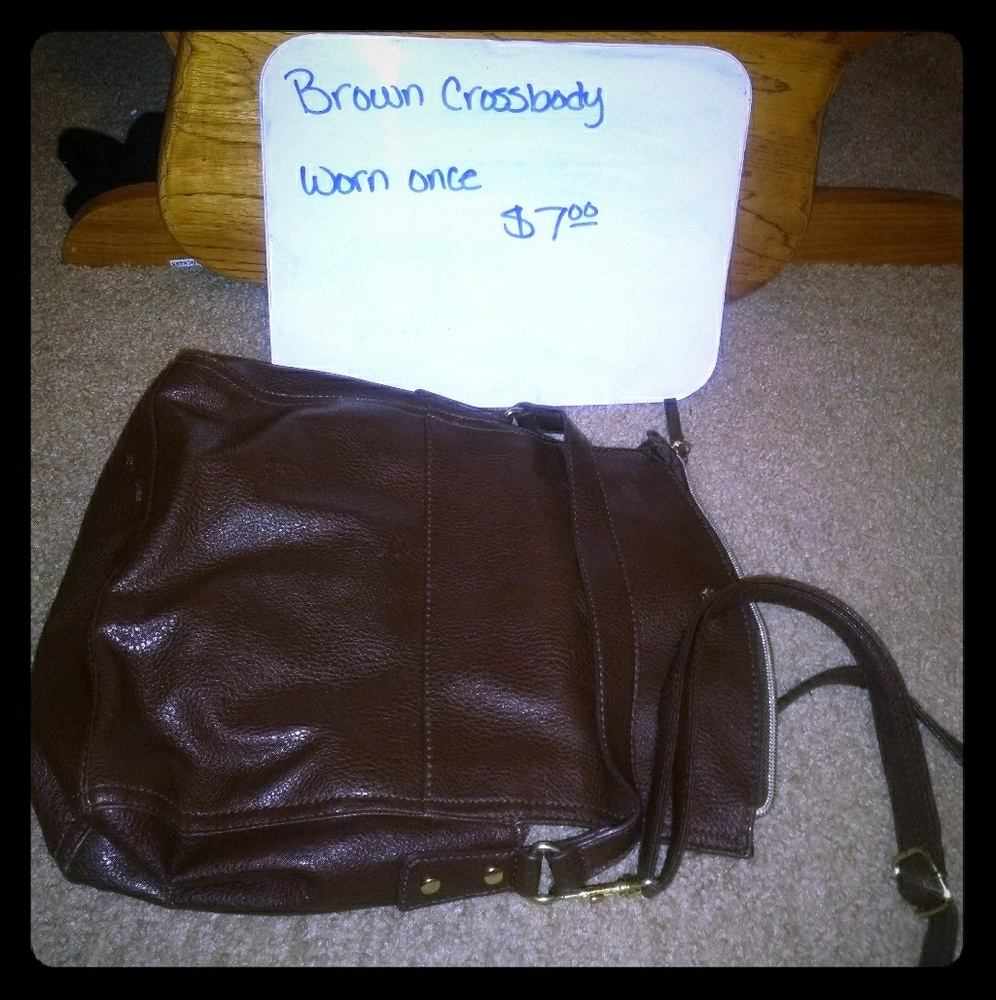 Crossbody purse